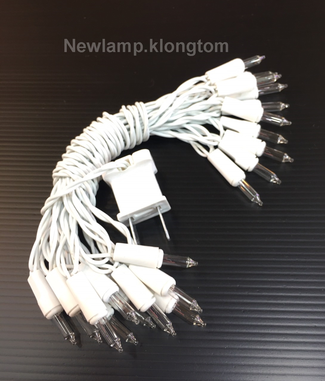 ไฟประดับหยดน้ำ สายสีขาว แสงเหลือง 20 ดวง 3 เมตร 120V