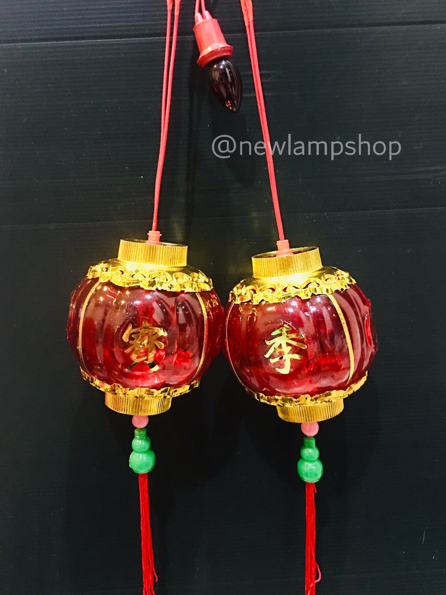 เต็งลั๊งสีแดงใส ทรงกลม ขนาดกลาง 3.5"