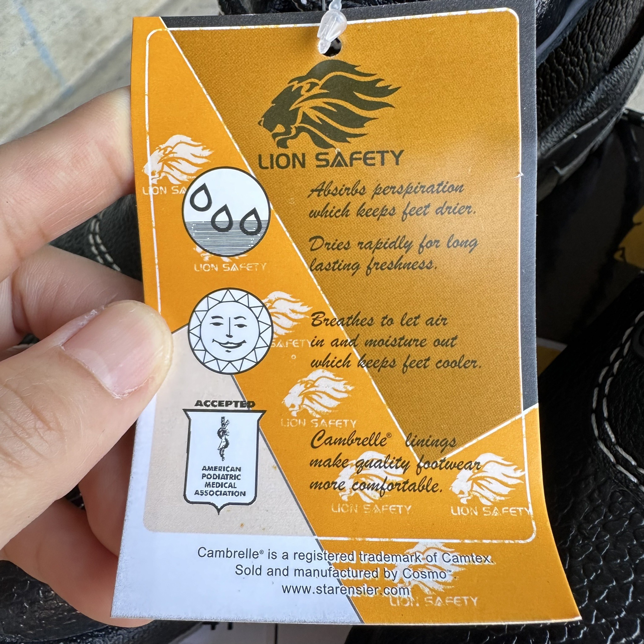 รองเท้าเซฟตี้หุ้มข้อ LION หนังแท้