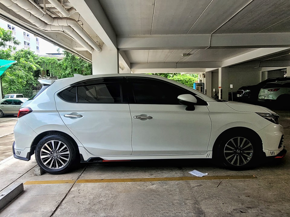 Filewar VS Honda City Hatchback 5Drs. ใส่รุ่น S+,SV,RS,e:HEV(Hybride)'20-ปัจจุบัน [ได้แต่มองล่ะซิ สั่งให้ตรงรุ่นนะจ๊ะ]