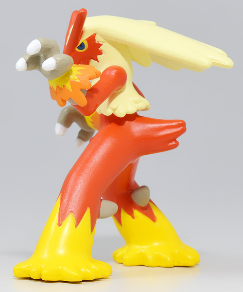 Blaziken ของแท้ JP - Monster Collection Takara Tomy [โมเดลโปเกมอน]