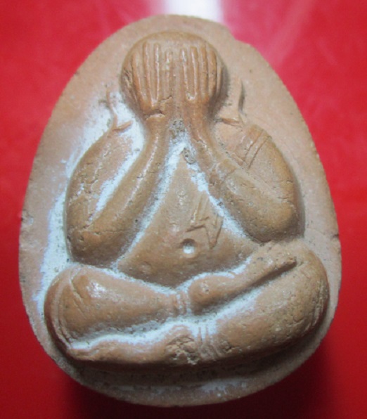 พระปิดตาจัมโบ้ เนื้อผง หลังยันต์ พระแท้ไม่ทราบที่