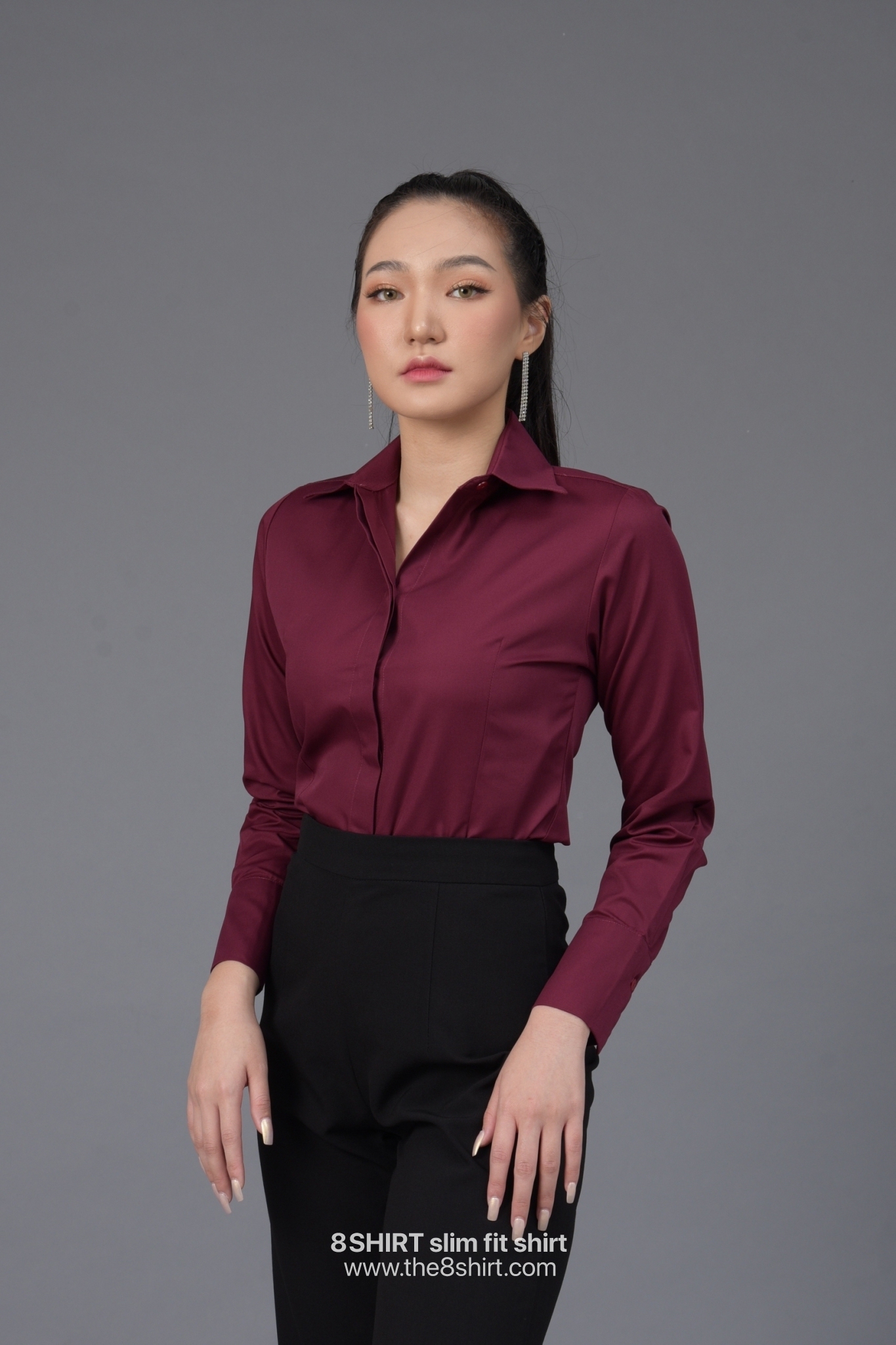 เสื้อเชิ้ตผู้หญิง สีแดงไวท์ (Red Wine) สลิมฟิต เข้ารูป แขนยาว เสื้อเชิ้ตทำงาน เสื้อยูนิฟอร์ม แบรนด์ 8SHIRT slim fit shirt
