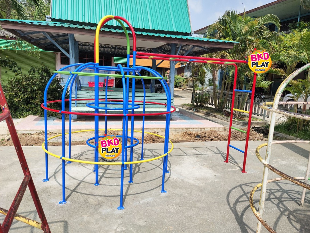 โดมกลมมีบาร์ไต่, เครื่องเล่นสนามกลางแจ้ง , เครื่องเล่นสนามแบบเหล็ก,ชิงช้า,สไลเดอร์,โยกเยกเหล็ก, ม้าหมุน, OutdoorPlayground, ราคาโรงงาน ขนาด 130x250x130 ซม