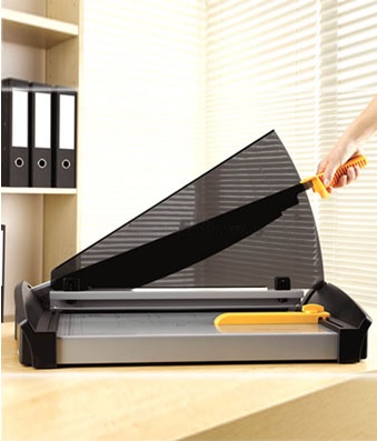 แท่นตัดกระดาษ Fellowes รุ่น Plasma A4