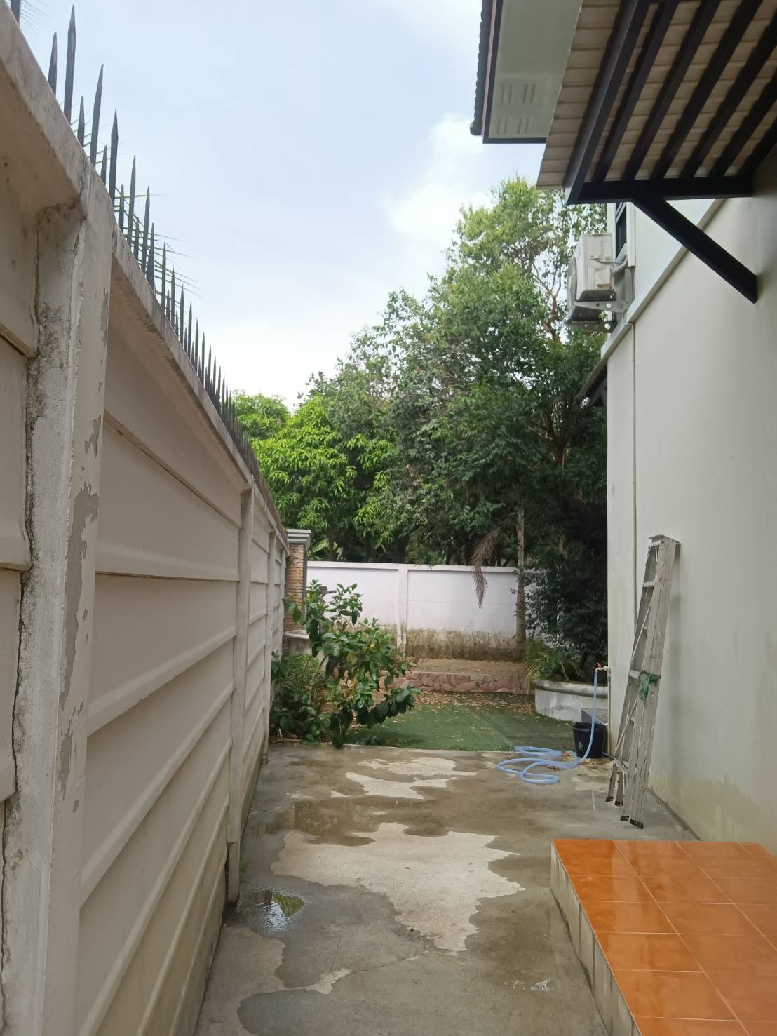 *เช่าแล้ว*ให้เช่า บ้านเดี่ยว 2 ชั้น 69.6ตร.ว. ถนนพุทธมณฑลสาย7 ถนนกำลังขยายทางเป็น 6เลน . 17,000บาท /เดือน