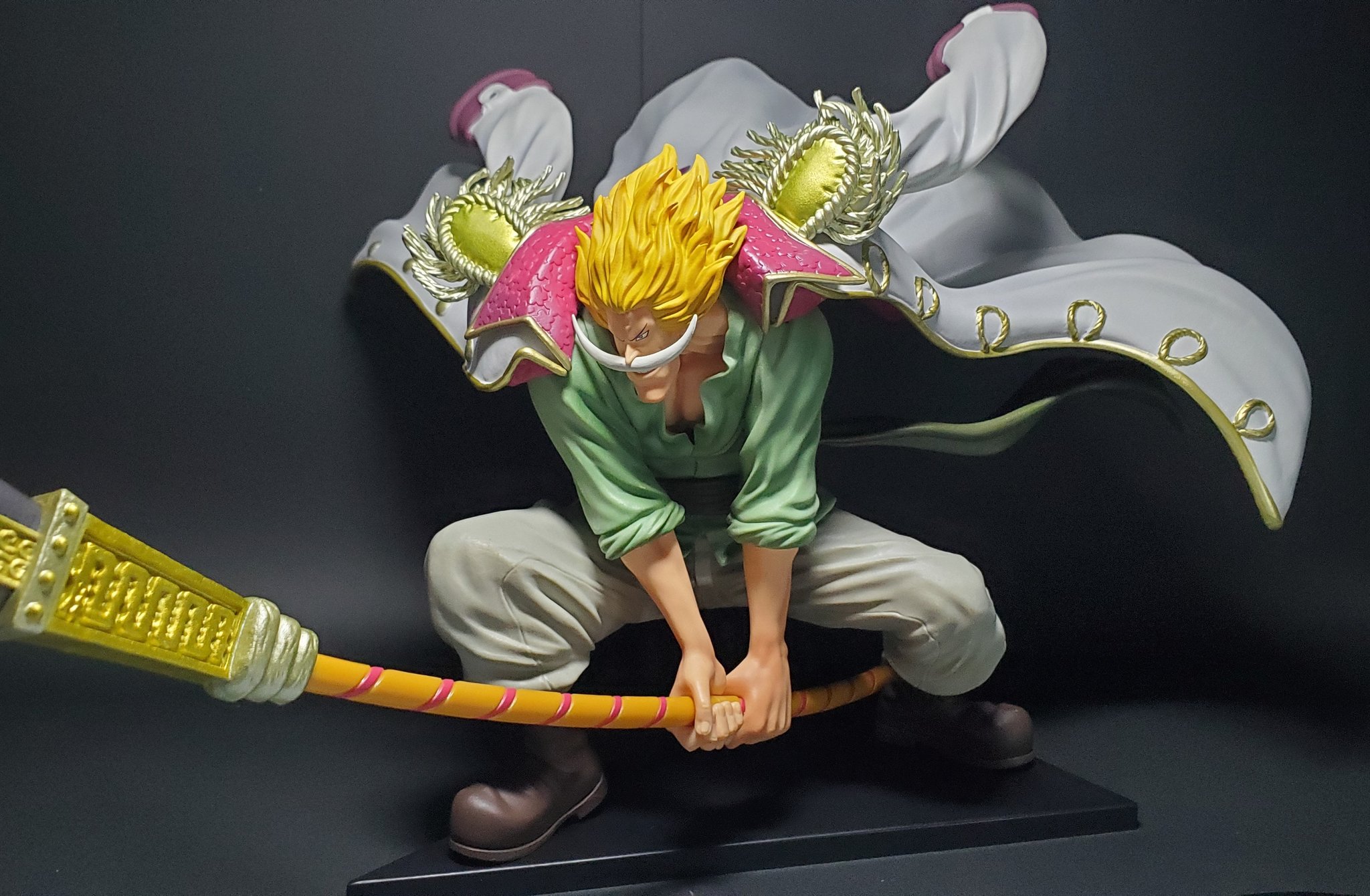 Gol D Roger VS Edward Newgate ของแท้ JP แมวทอง - Ichiban Kuji Banpresto [โมเดลวันพีช] (2 ตัว)