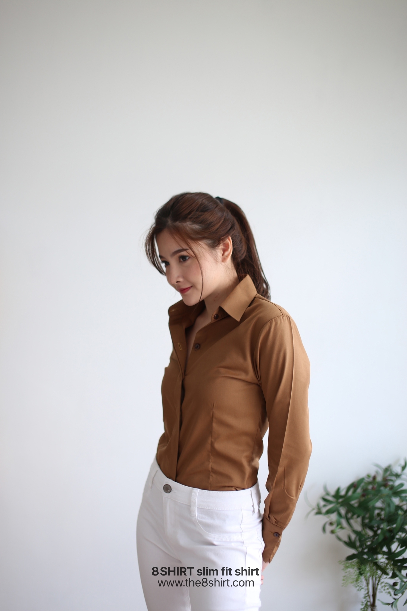 เสื้อเชิ้ตผู้หญิง สีน้ำตาลทอง (Gloden Brown) สลิมฟิต เข้ารูป แขนยาว เสื้อเชิ้ตทำงาน เสื้อยูนิฟอร์ม แบรนด์ 8SHIRT slim fit shirt พร้อมส่ง