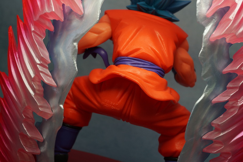 Goku Super Saiyan Blue ของแท้ JP แมวทอง - SSGSS Banpresto [โมเดลดราก้อนบอล] (1 ตัว + Aura)
