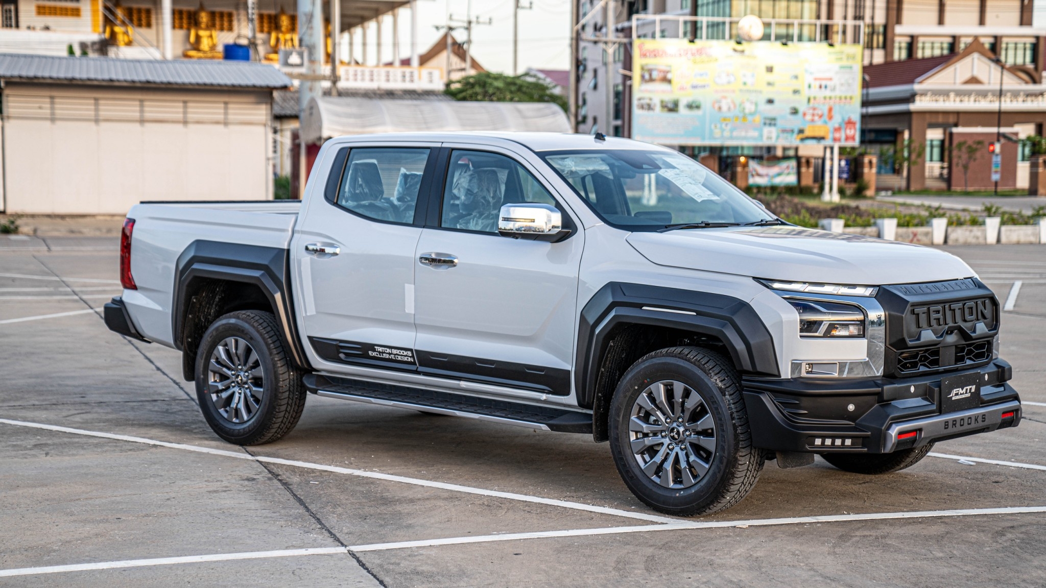 BROOKS VS ใส่กับ Mitsubishi The All-New Mitsubishi Triton รุ่น Single cab / L200'2023 [ชุดนี้ออกมาก็เลยว้าวุ่นเลยดิวัยรุ่นส์]