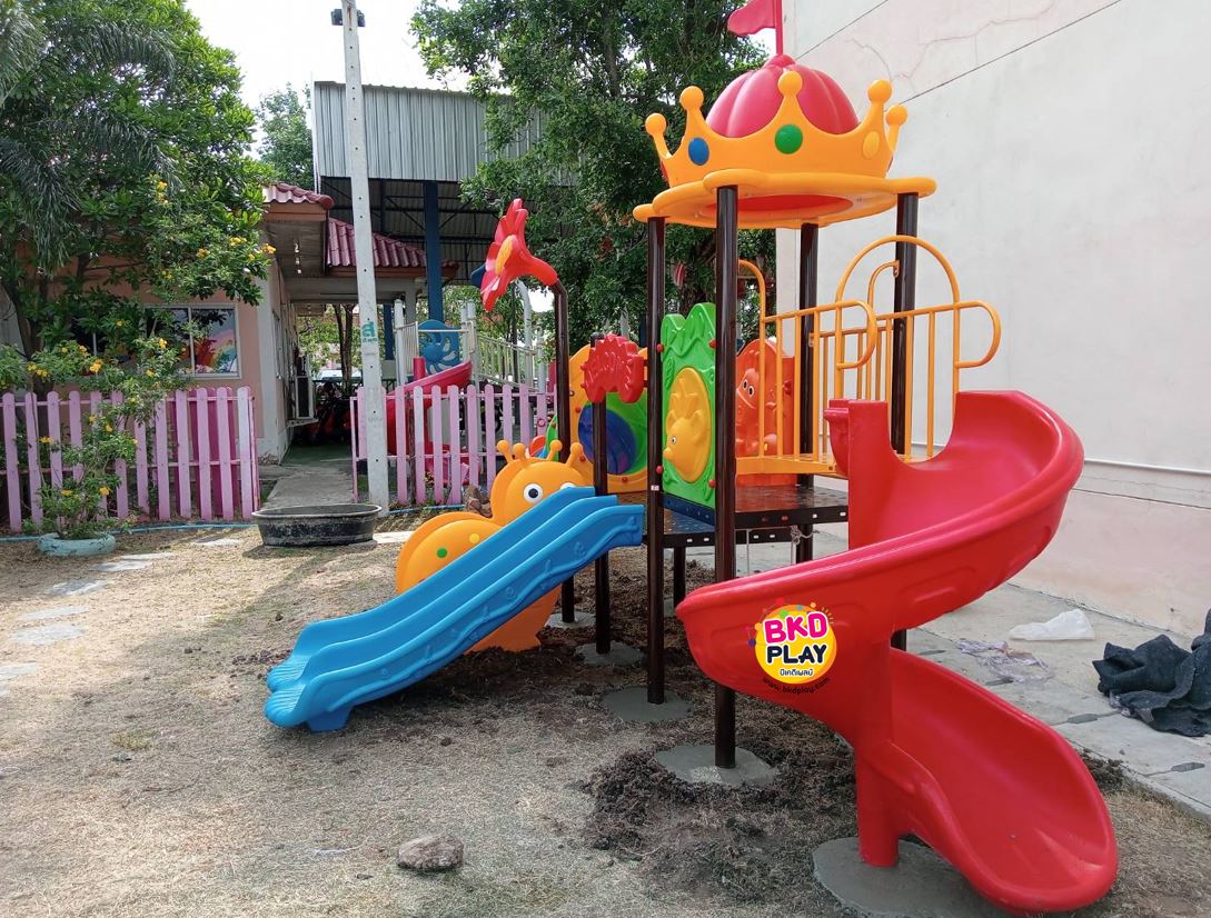 เครื่องเล่นสนามกลางแจ้ง เครื่องเล่นสนามในร่ม, ชุดโดมมงกุฎพาเพลิน ,สไลเดอร์, กระดานลื่น, ของเล่น,ครุภัณฑ์สนามเด็กเล่น, สพฐ,โครงการโรงเรียนประชารัฐ
