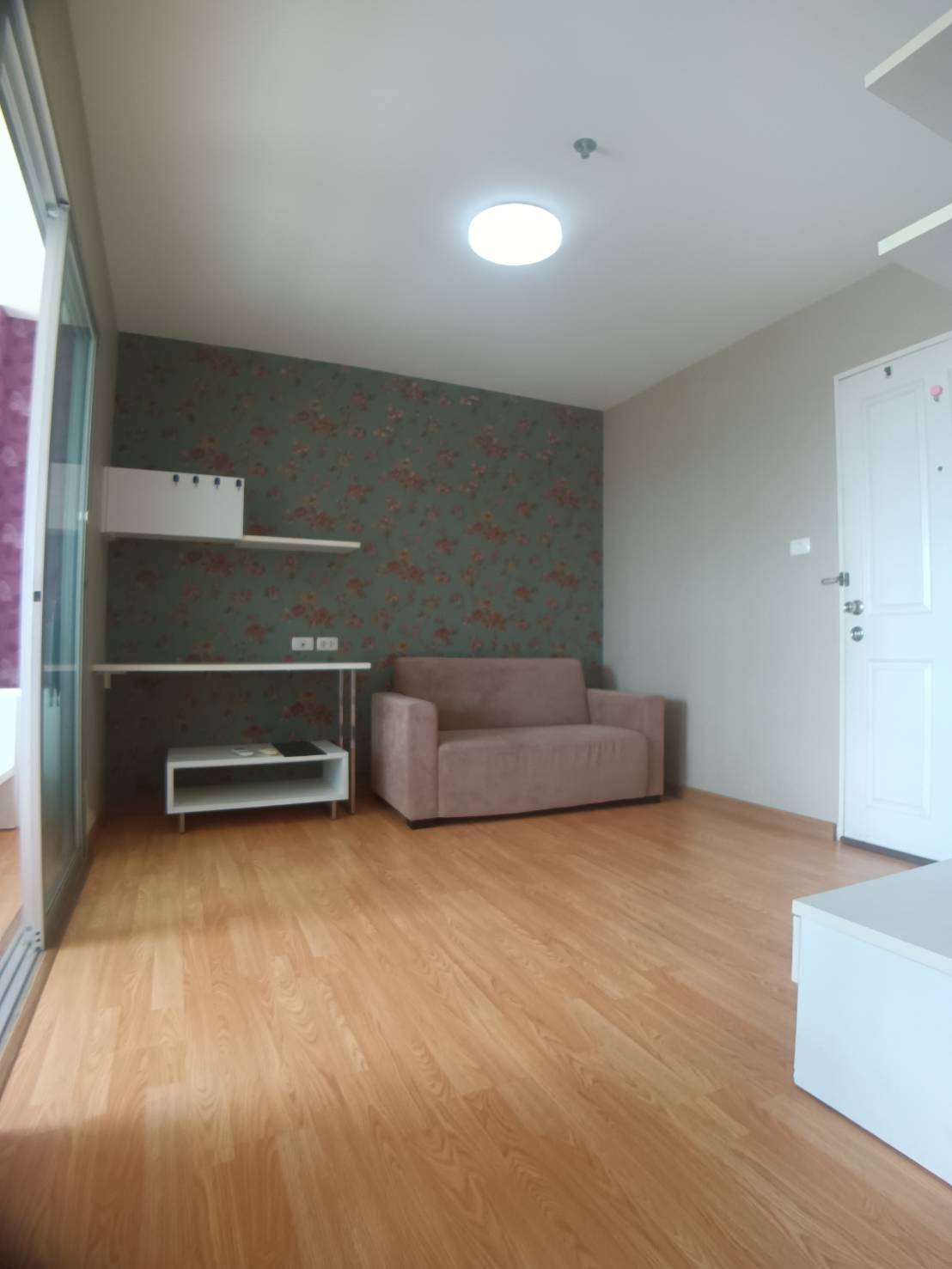 คอนโด เดอะ ทรัสต์ เรสซิเดนซ์ ปิ่นเกล้า 29 ตรม. ชั้น 24 (อาคาร 30ชั้น) วิว ถนนบรมราชชนนี ใกล้เซ็นทรัลปิ่นเกล้า สายใต้เก่า