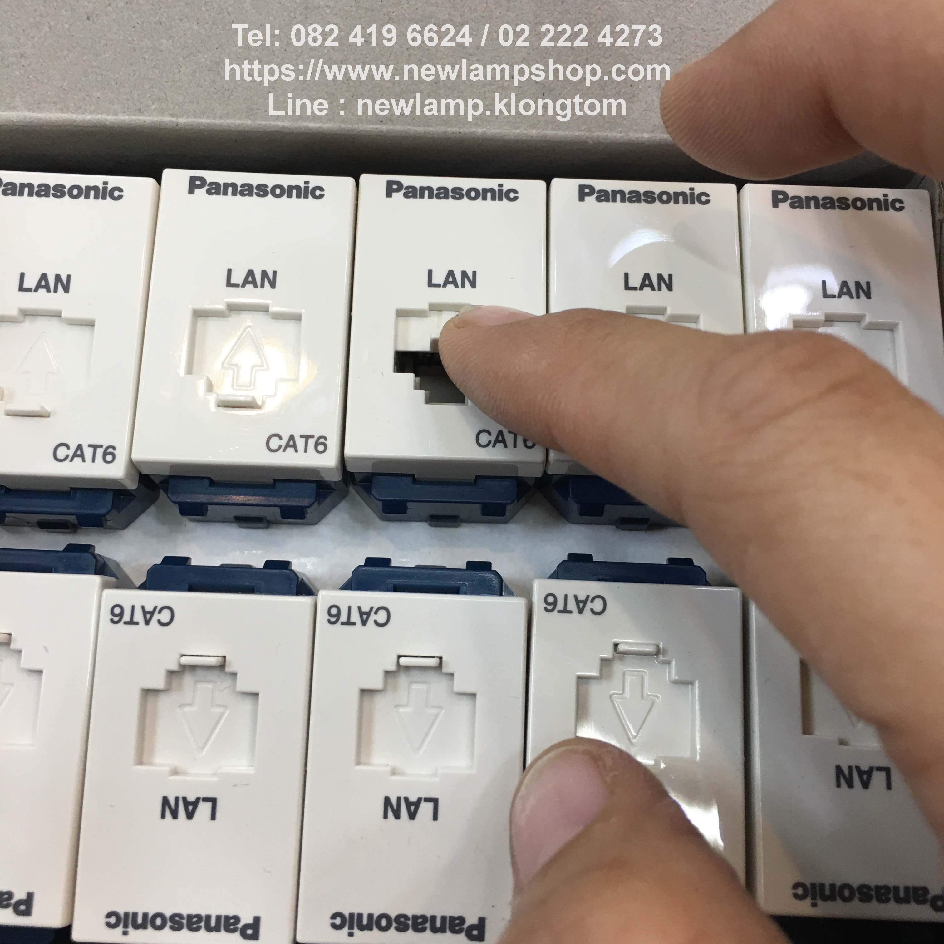 ปลั๊กโทรศัพท์ Panasonic รุ่น Wide series