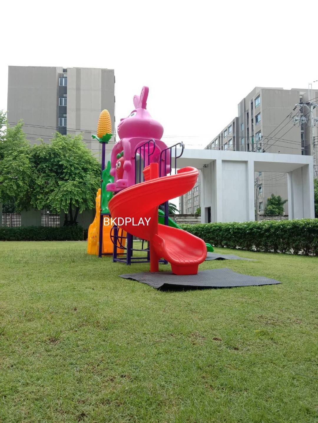 เครื่องเล่นสนาม กลางแจ้ง-ในร่ม,ชุดกระต่ายเล่นซน,กระต่ายสีชมพู, เครื่องเล่นสนาม,ครุภัณฑ์สนามเด็กเล่น, งบ สพฐ,โครงการโรงเรียนประชารัฐ playground,สไลเดอร์,ของเล่นเสริมพัฒนาการ,เครื่องเล่นสนาม, สนามเด็กเล่น ขนาด 210x340x280 เซนตเิมตร