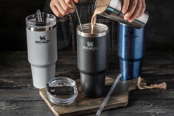 Adventure Quencher Tumbler 30Oz Matte Black