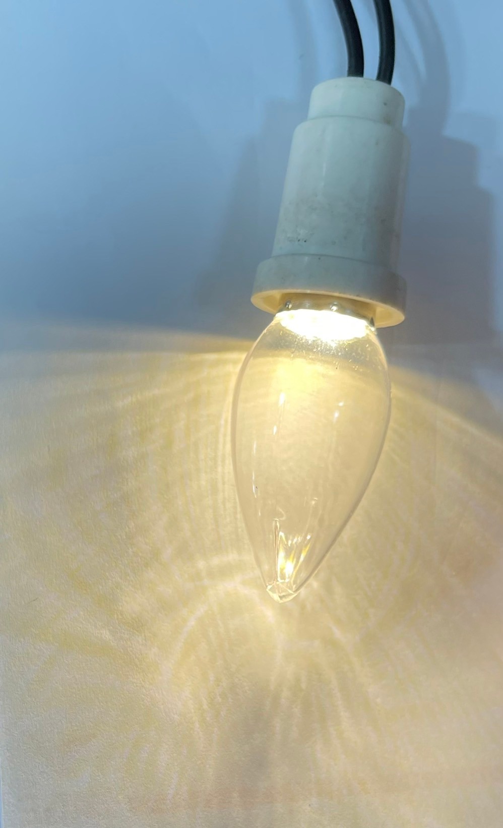 หลอดจำปาLED ใส E12 1 W กล่องล่ะ2ดวง มีสี Warmwhite / Daylight