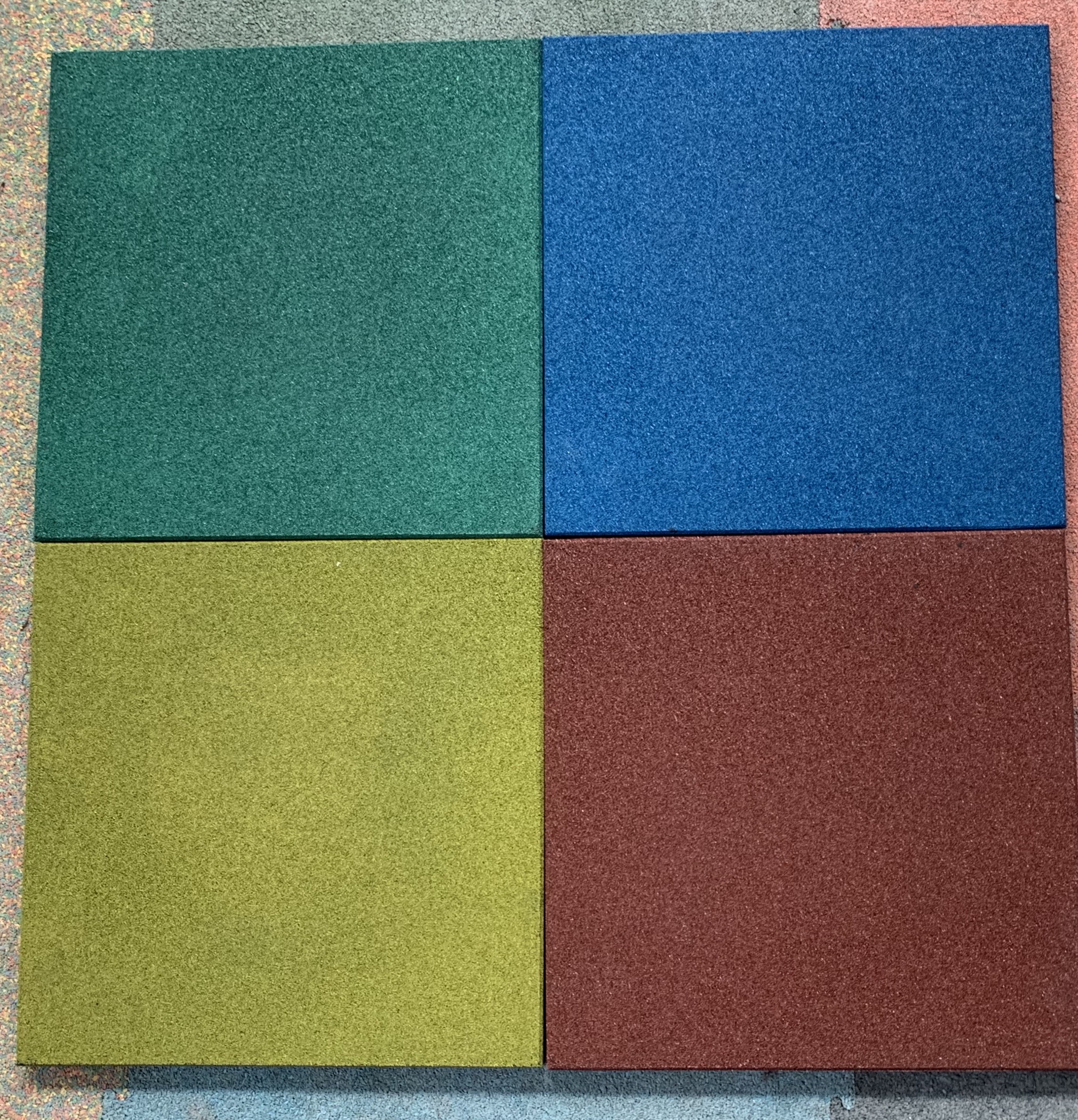 พื้นยางกันกระแทก ปูพื้นกลางแจ้งและในร่ม , ราคาต่อ 1 แผ่น ขนาด50*50*2.5ซม. แผ่นยางสังเคราะห์ EPDM -SBR, สนามเด็กเล่น สนามกีฬา พร้อมส่ง ราคาโรงงาน