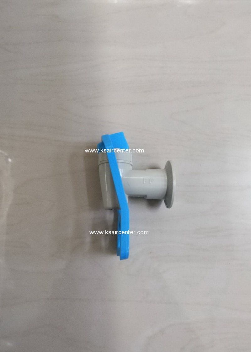 ก๊อกเกลียวใน นํ้าเย็น สีฟ้า SP (รหัสสินค้า 003017)