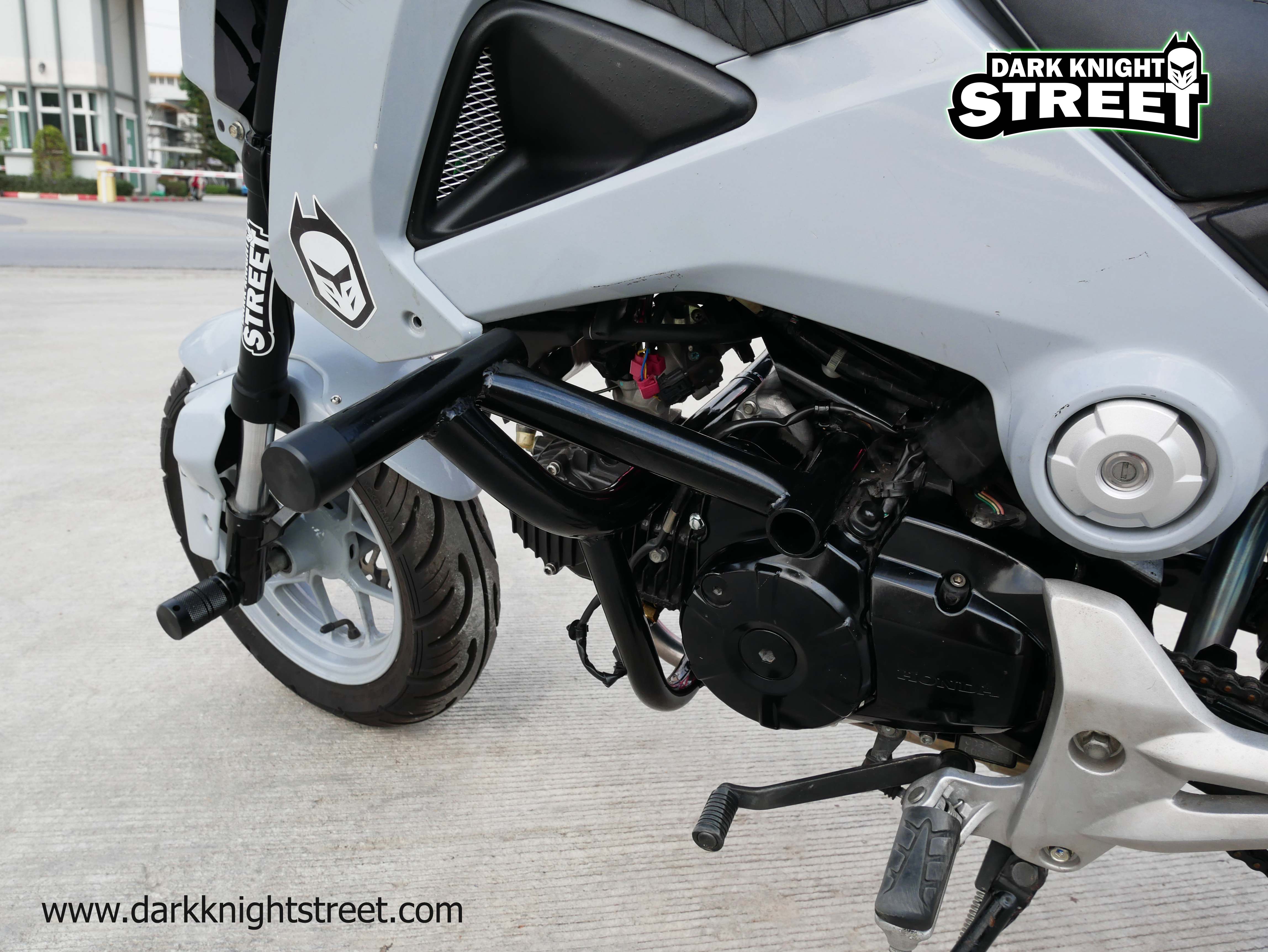 grom crash cage