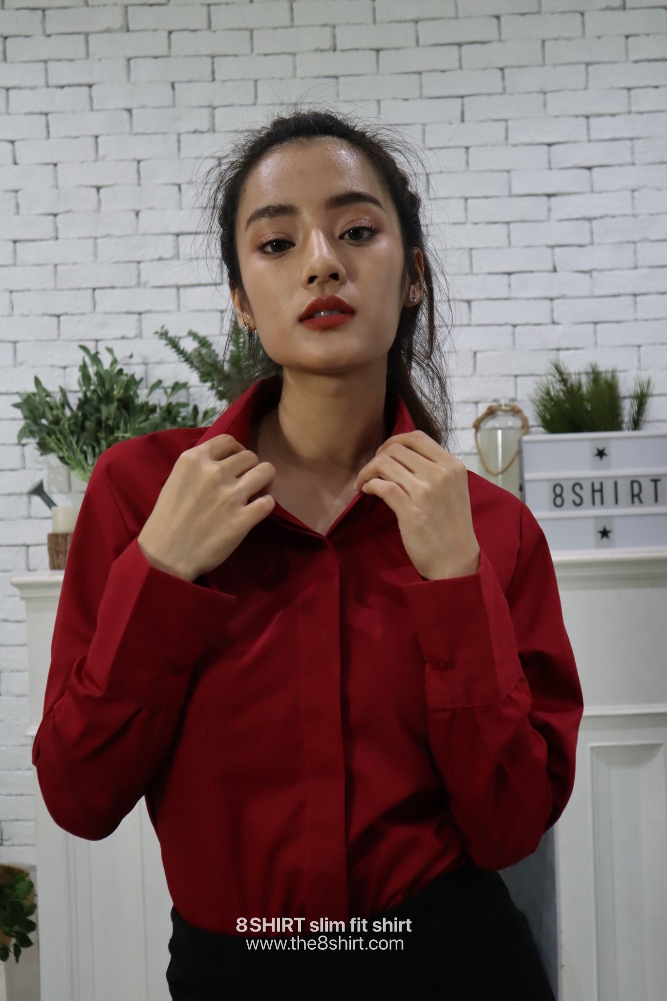 เสื้อเชิ้ตผู้หญิง แดงเลือดนก (Maroon Red) สลิมฟิต เข้ารูป แขนยาว เสื้อเชิ้ตทำงาน เสื้อยูนิฟอร์ม แบรนด์ 8SHIRT slim fit shirt พร้อมส่ง