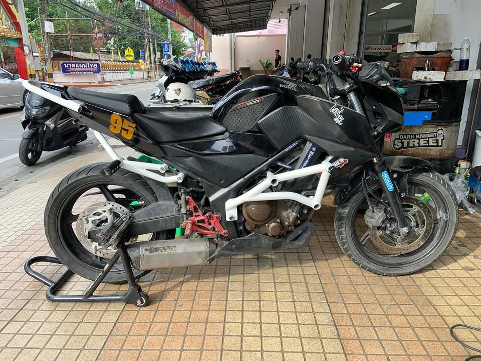 CBR250R Crash cage