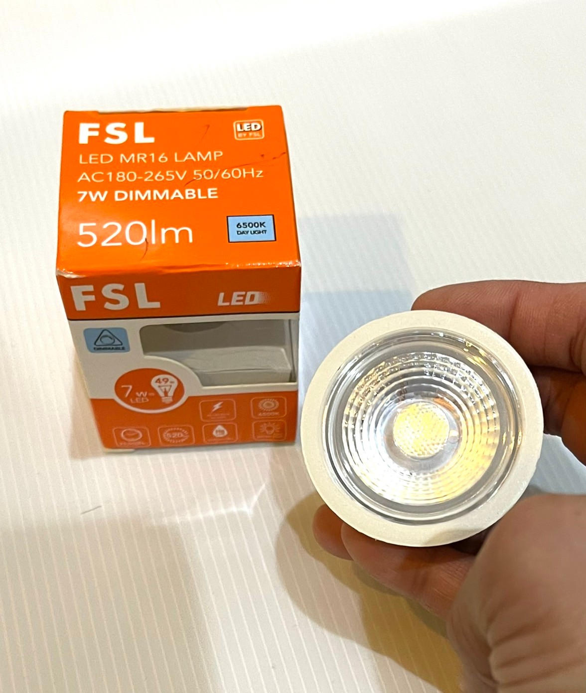 หลอดไฟ LED ฮาโลเจน MR16 DIMMABLE 7W