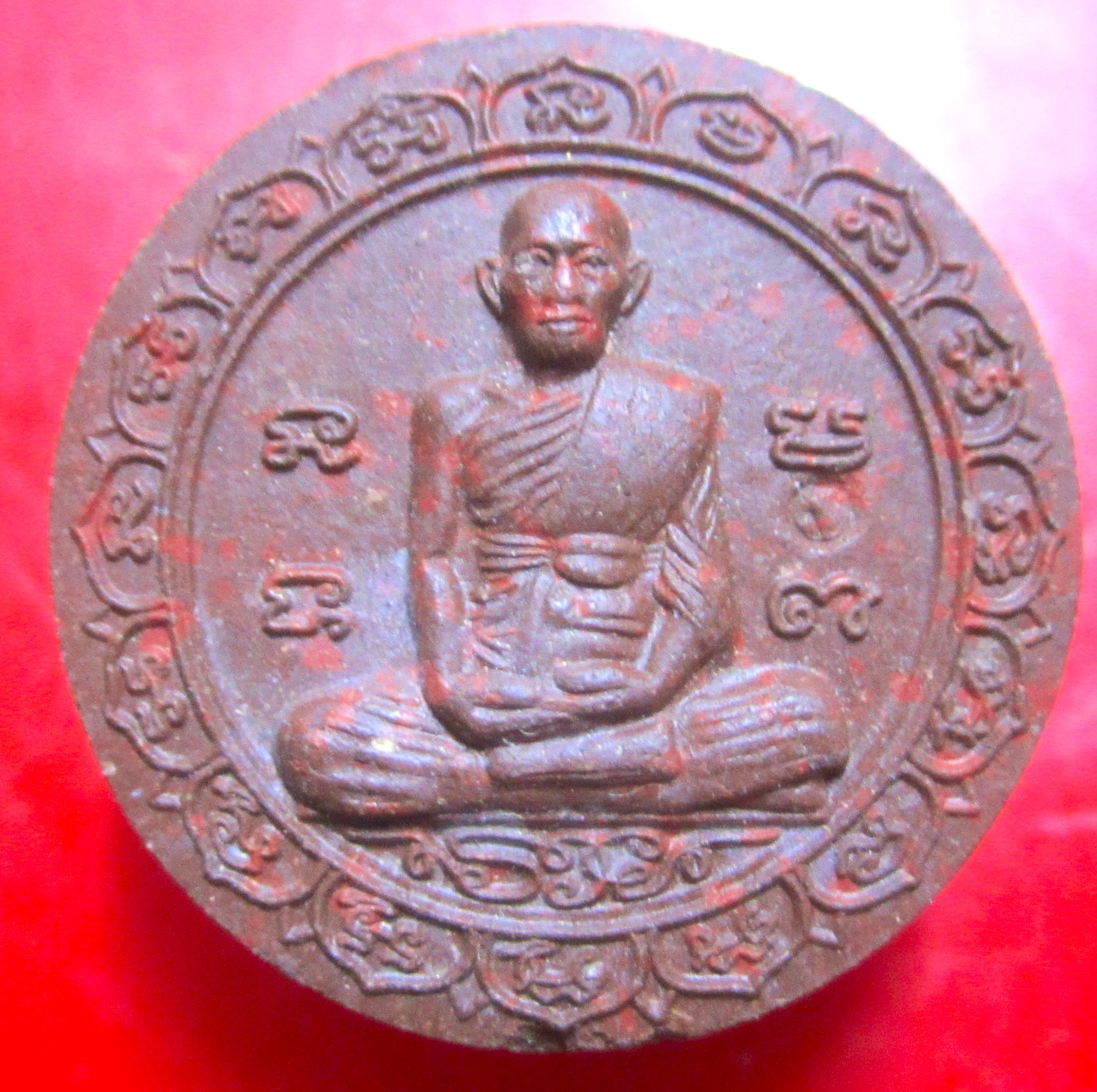 พระผงว่าน รุ่นเมตตา บารมี หลวงพ่อรวยวัดตะโก จ.อยุธยา ปี2557