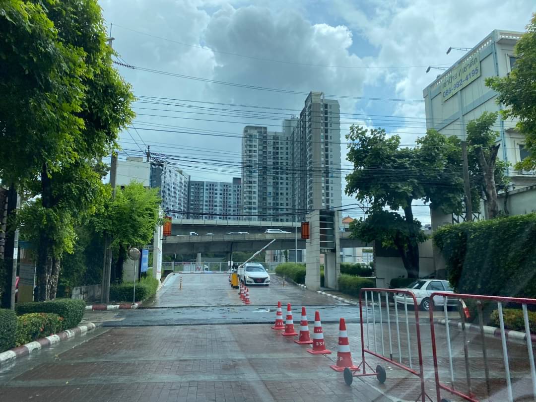 ขายบ้านกลางเมือง สาทร ตากสิน1 ใกล้สถานีรถไฟฟ้า วุฒากาศ ทาวน์โฮม ขนาด 23 ตรว 3 นอน 3 น้ำ