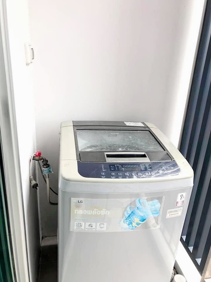 คอนโดขาย-ให้เช่า The Viva Condo Petchkasem 68 (เดอะ วีว่า คอนโด เพชรเกษม 68) 47.41 ตรม. ชั้น5 วิวสระว่ายน้ำ 2 ห้องนอน 1 ห้องน้ำ ราคา 13,000 บาท/เดือน หรือขายราคา 2,900,000 บาท