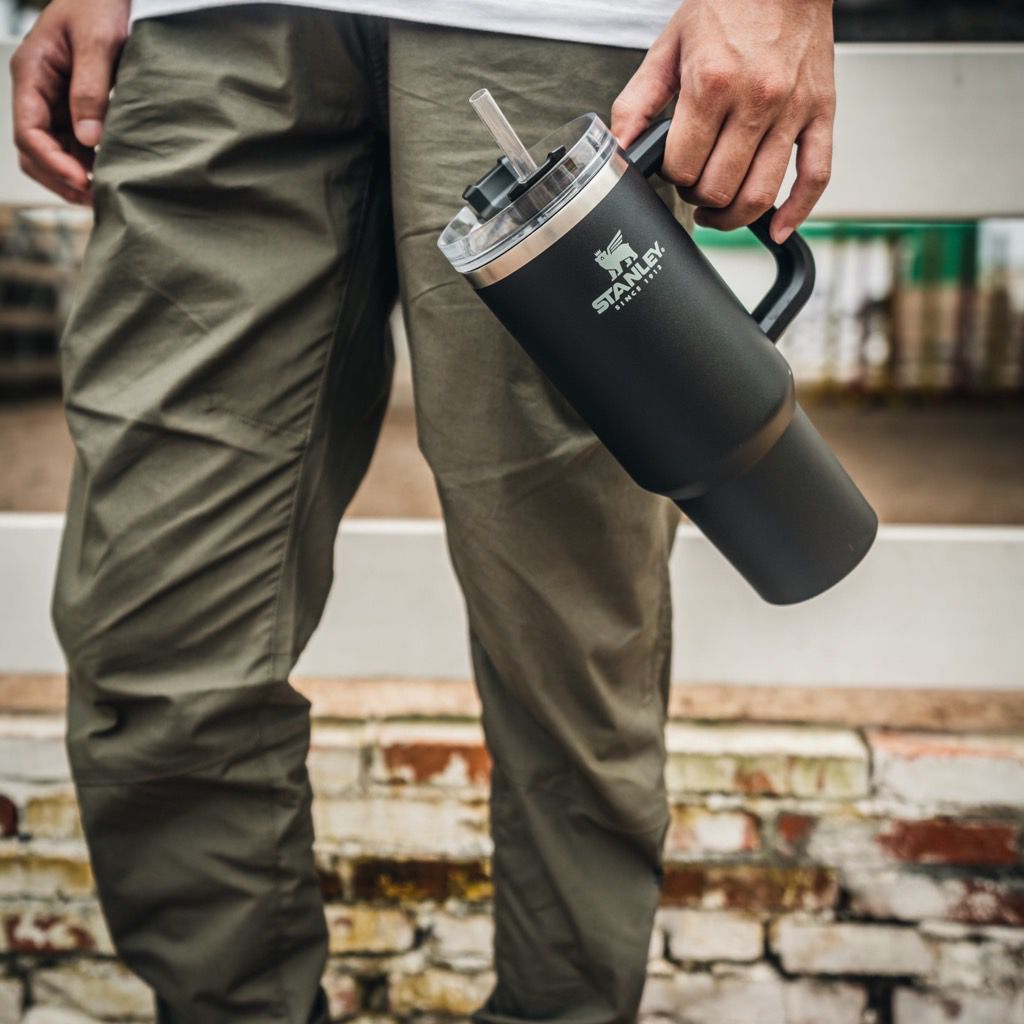 Adventure Quencher Tumbler 44Oz Matte Black