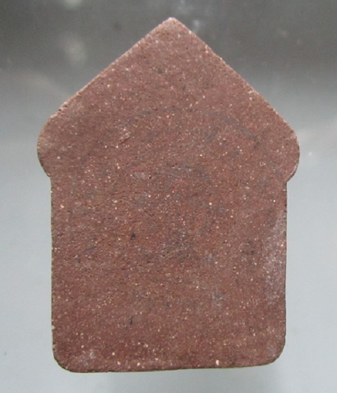 พระขุนแผน เนื้อผงว่าน หลังเรียบ ทรงห้าเหลี่ยม ไม่ทราบที่