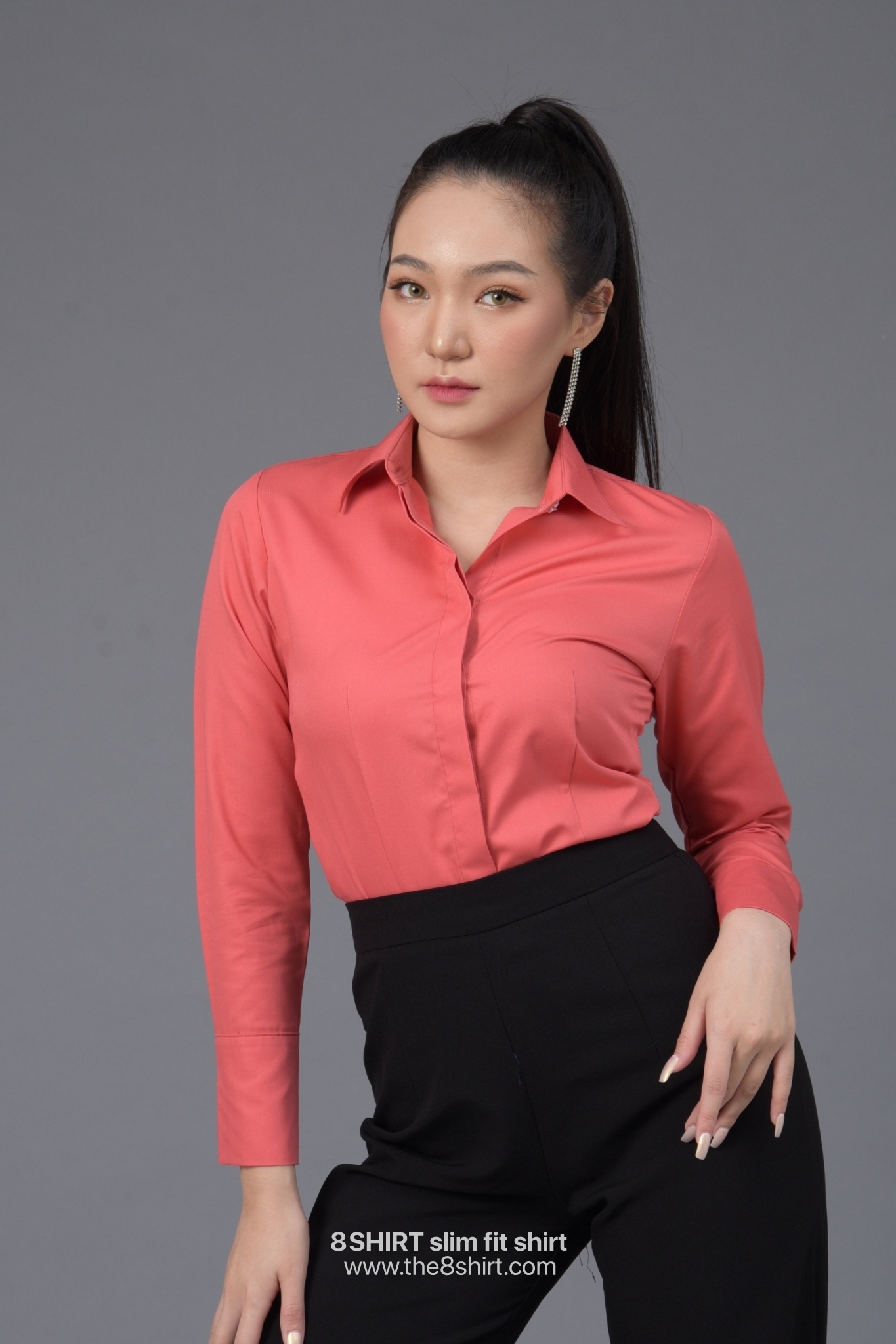 เสื้อเชิ้ตผู้หญิง ชมพูพั้นซ์ (Pink Punch) สลิมฟิต เข้ารูป แขนยาว เสื้อเชิ้ตทำงาน เสื้อยูนิฟอร์ม แบรนด์ 8SHIRT slim fit shirt พร้อมส่ง