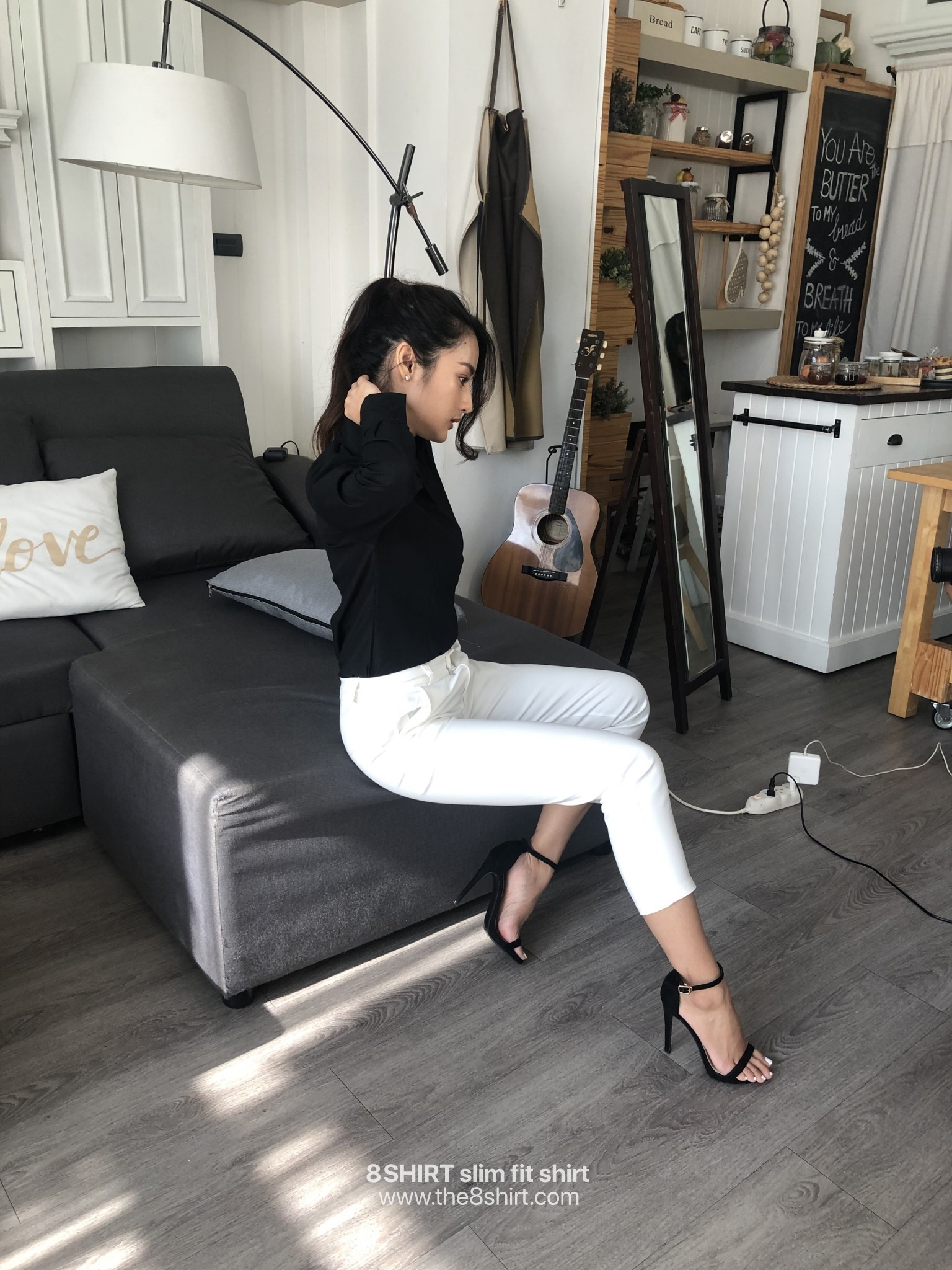 เสื้อเชิ้ตผู้หญิงสีดำ สลิมฟิต เข้ารูป แขนยาว เสื้อเชิ้ตทำงาน เสื้อยูนิฟอร์ม แบรนด์ 8SHIRT slim fit shirt พร้อมส่ง