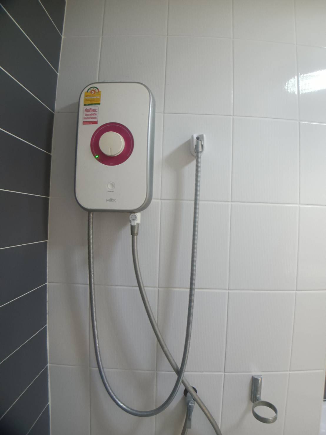 คอนโด เดอะ ทรัสต์ เรสซิเดนซ์ ปิ่นเกล้า 29 ตรม. ชั้น 24 (อาคาร 30ชั้น) วิว ถนนบรมราชชนนี ใกล้เซ็นทรัลปิ่นเกล้า สายใต้เก่า