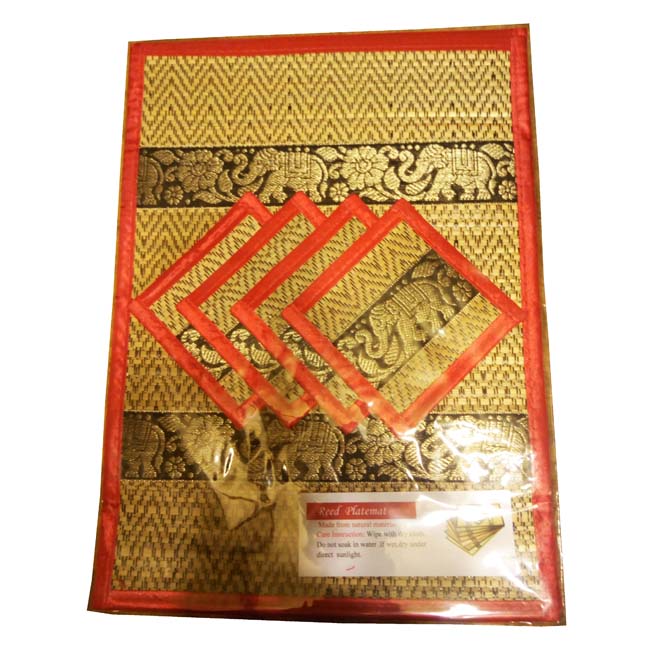 ที่รองจานเสื่อกก และ แผ่นรองแก้วน้ำ ขนาด 27 x 36 ซม. แบบ 4 ที่นั่ง สีแดง