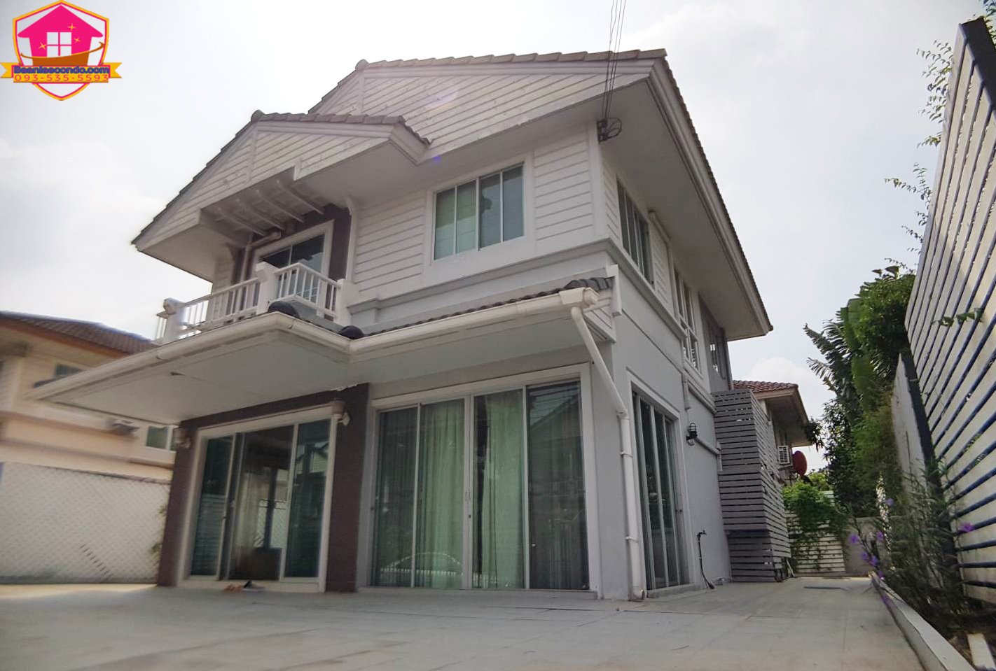 ขายบ้านเดี่ยว 2 ชั้น ม.พฤกษ์ลดา-พุทธสาคร (สาย4 ตัดใหม่) - เนื้อที่ 59.9 ตร.ว. - พื้นที่ใช้สอย 145 ตร.ม. - ขนาด 3 ห้องนอน 2 ห้องน้ำ