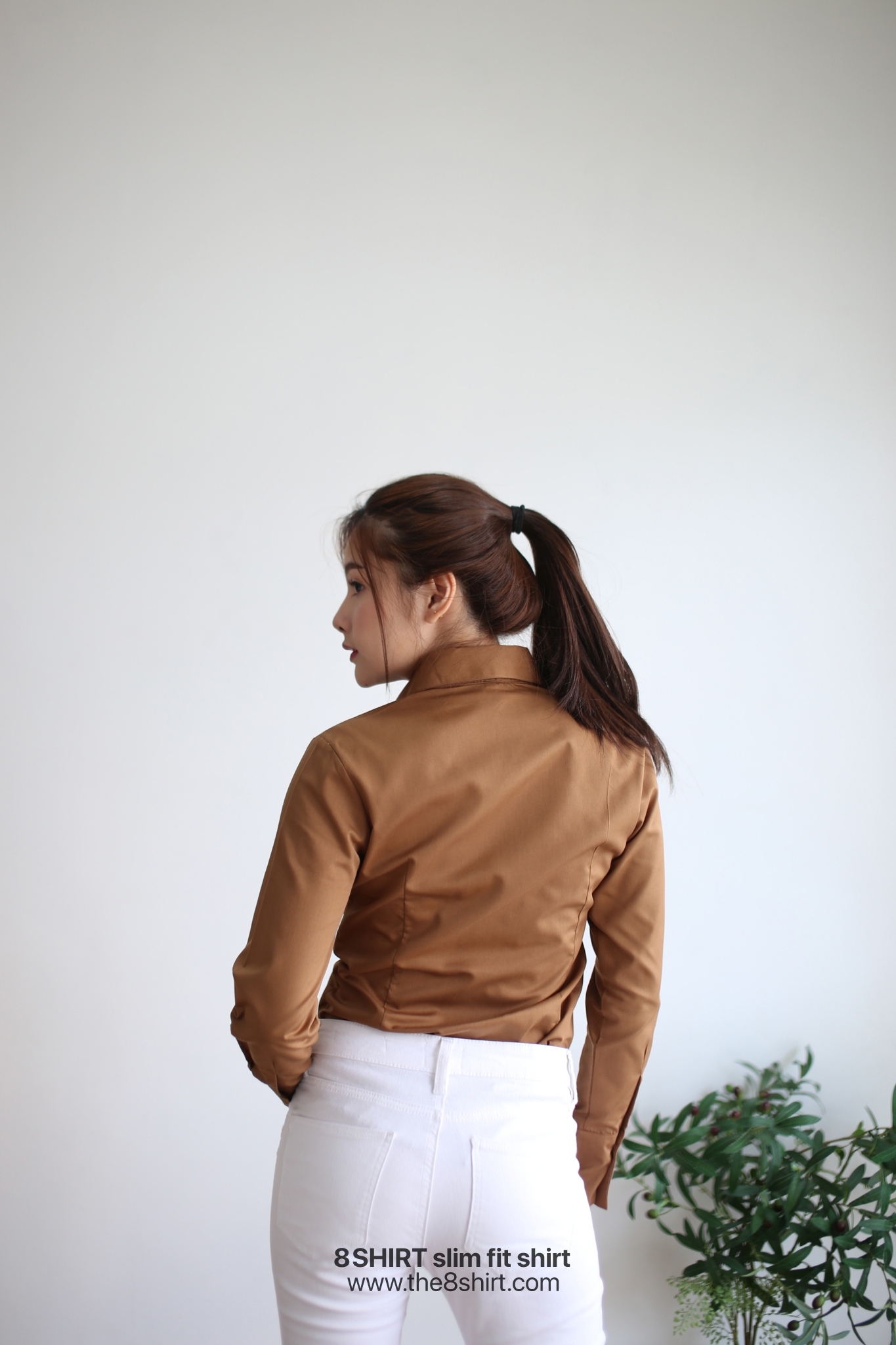 เสื้อเชิ้ตผู้หญิง สีน้ำตาลทอง (Gloden Brown) สลิมฟิต เข้ารูป แขนยาว เสื้อเชิ้ตทำงาน เสื้อยูนิฟอร์ม แบรนด์ 8SHIRT slim fit shirt พร้อมส่ง