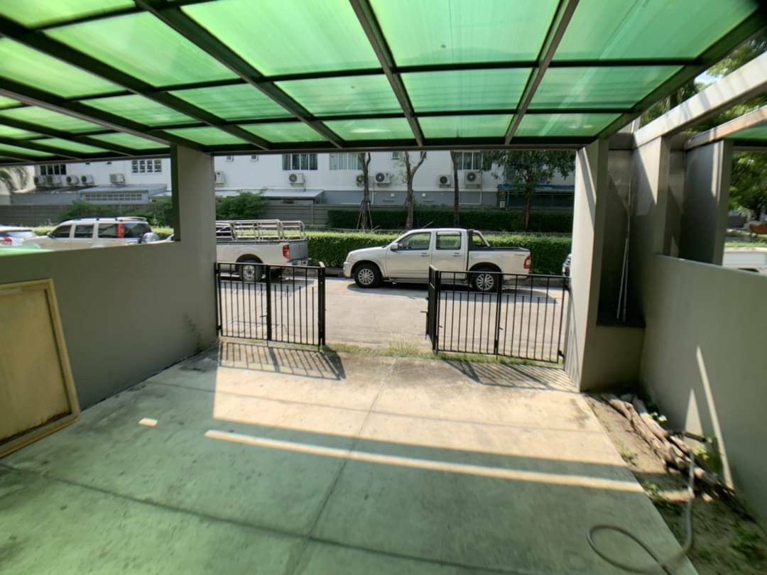 ขาย ทาวน์โฮม Patio พาทิโอ แจ้งวัฒนะ ( เมืองทอง ) 22 ตารางวา