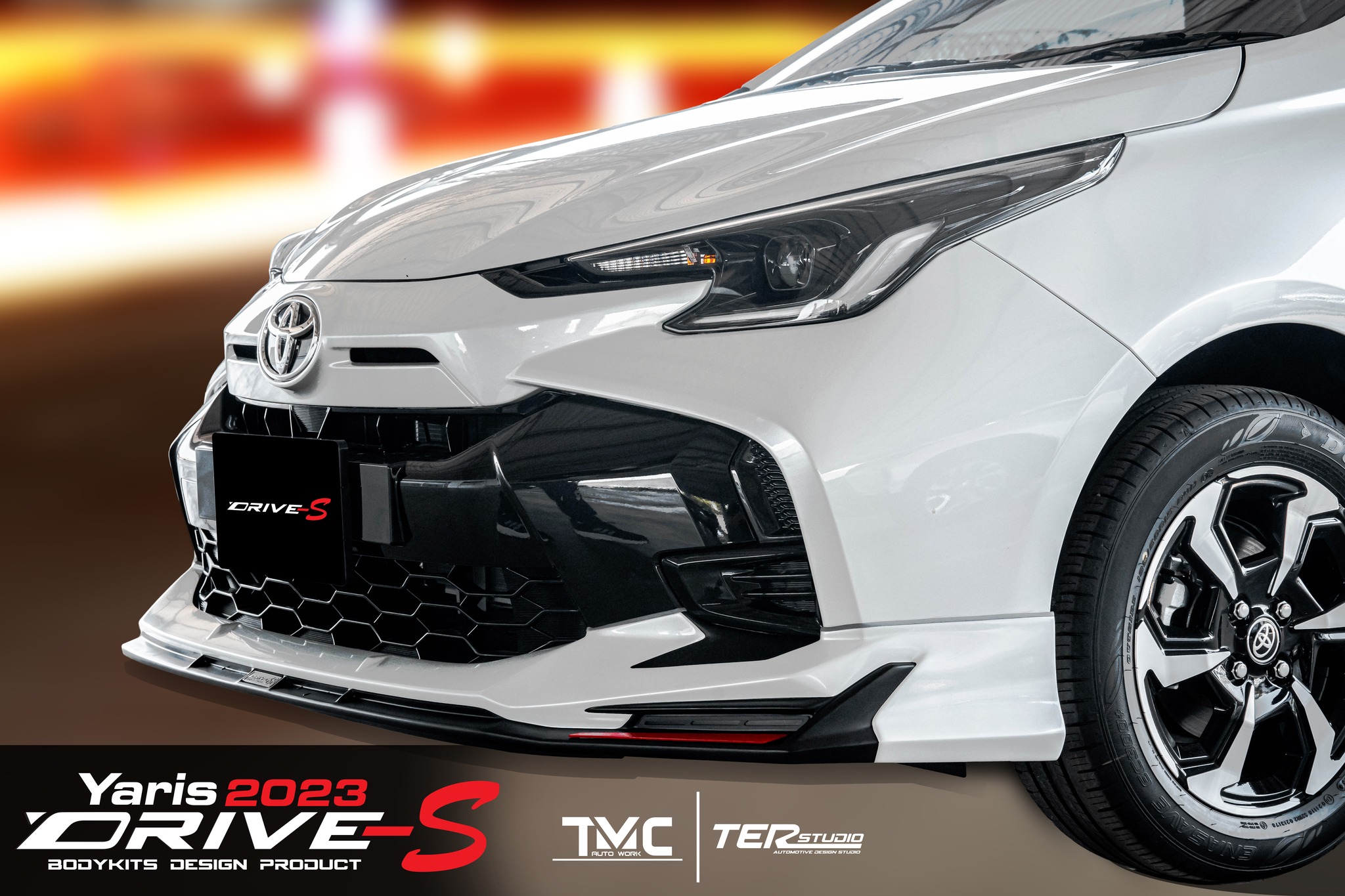 𝗗𝗥𝗜𝗩𝗘-𝗦 VS Toyota Yaris Hatchback 5Drs.'2023 [ชุดแต่ง 𝗗𝗥𝗜𝗩𝗘-𝗦 สปอร์ต เข้ม เต็ม MAX ติดไว้ไม่ตกเทรนด์ ]