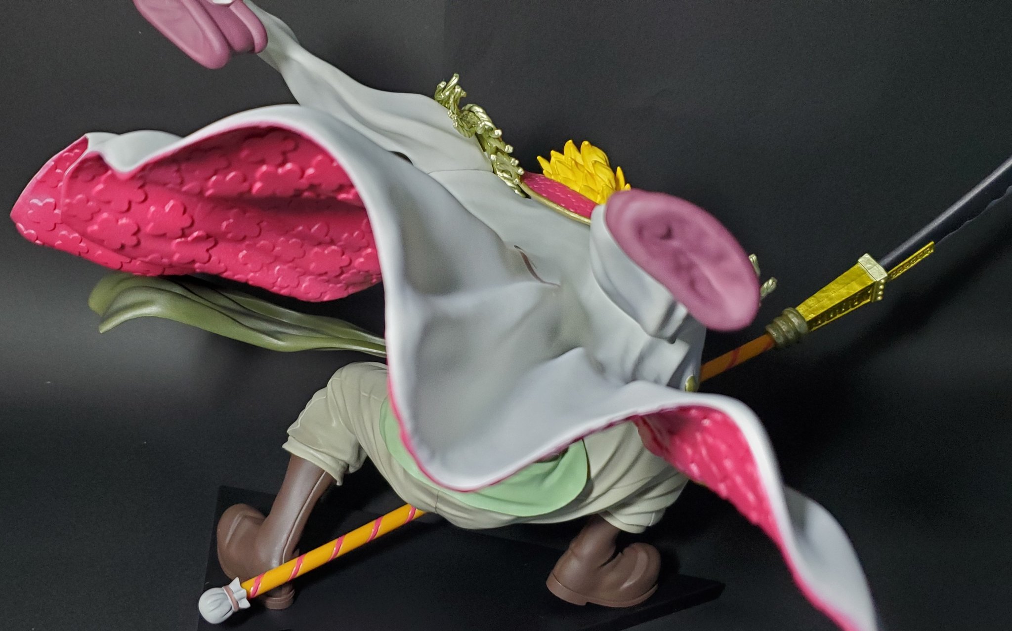 Gol D Roger VS Edward Newgate ของแท้ JP แมวทอง - Ichiban Kuji Banpresto [โมเดลวันพีช] (2 ตัว)