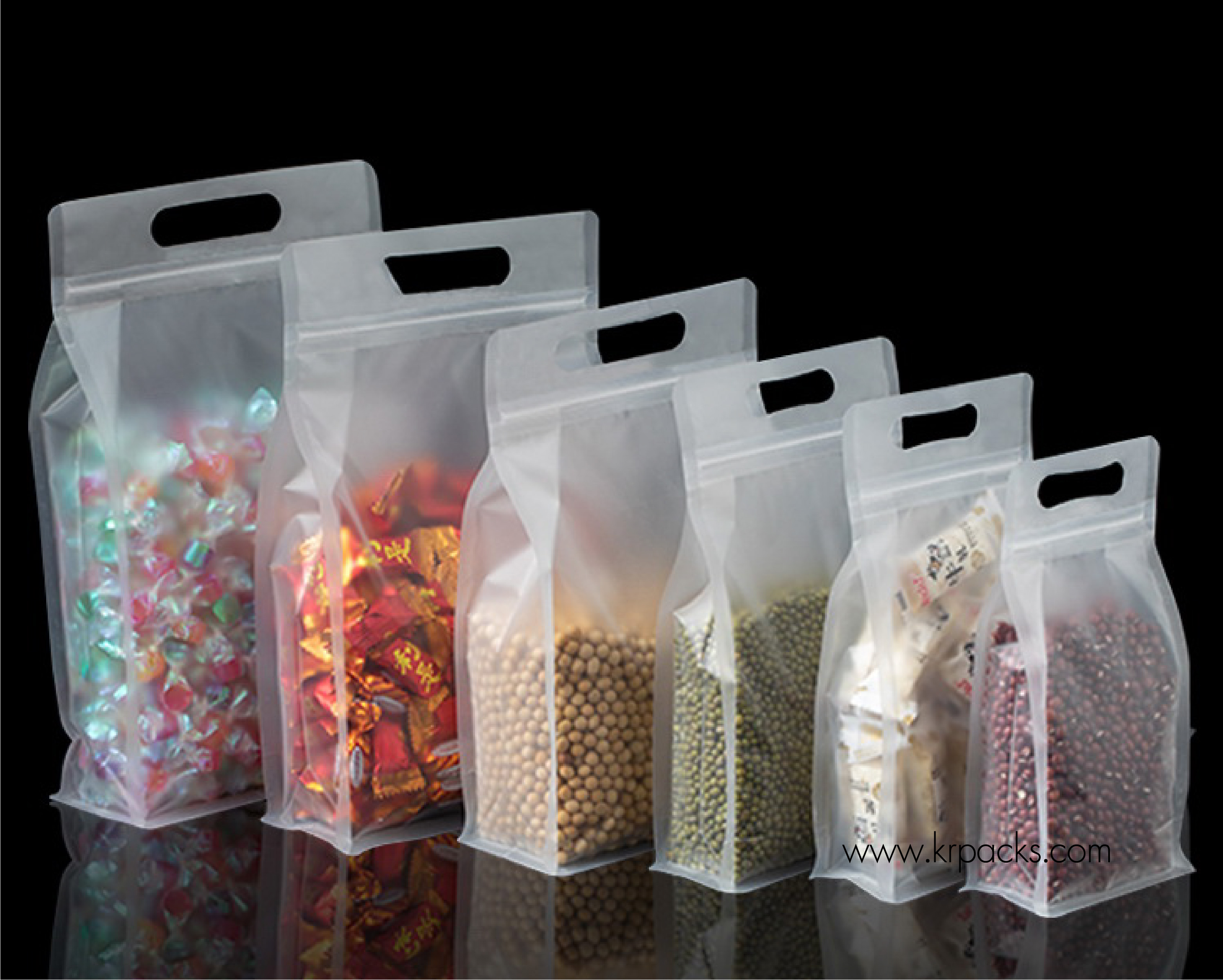 ถุงซิปขยายข้าง ก้นตั้ง พลาสติกขุ่น เจาะช่องมือจับ