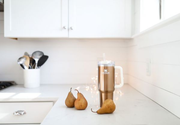 Adventure Quencher Tumbler 40Oz Golden Glass