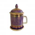 แก้วมัคเบญจรงค์ลายสีน้ำเงินเข้มมีจุดแดงจุดทอง สวยงาม ทรงคุณค่า สง่างาม