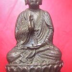 พระกริ่งธรรมจักรขัย หรือ พระรูปหล่อพระโพธิสัตว์ ปางประทานพร ไม่ทราบที่ กริ่งดังเพราะคับ