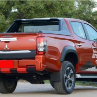 9Den&Super-Fครอบกันชนหลัง1ชิ้น VS Mitsubishi Triton4x4'19-ON [ถึงเวลารุ่นใหญ่มาแล้วกับชุดแต่งครบจบแน่ที่นี่]