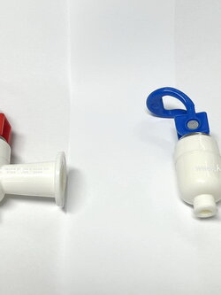 ก๊อกเกลียวใน นํ้าเย็น สีฟ้า SP (รหัสสินค้า 003015)