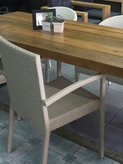 โต๊ะไม้จามจุรี 80×200 หนา 2" ขาเหล็ก