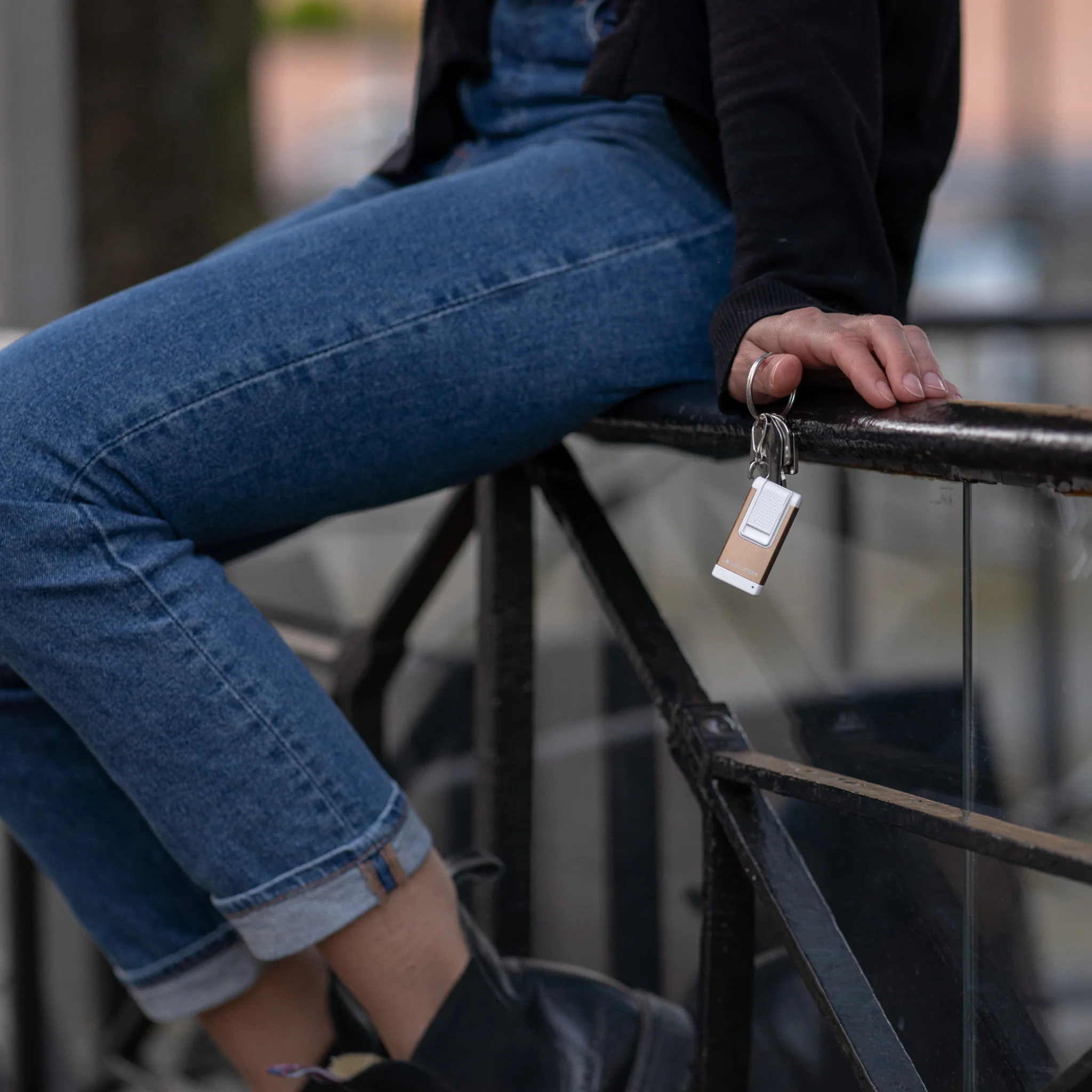 K4R Keychain Light Gray